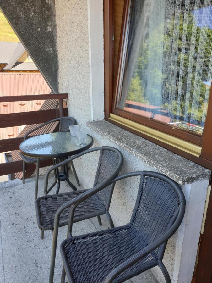 Familiowka Villa Mizerna Buitenkant foto